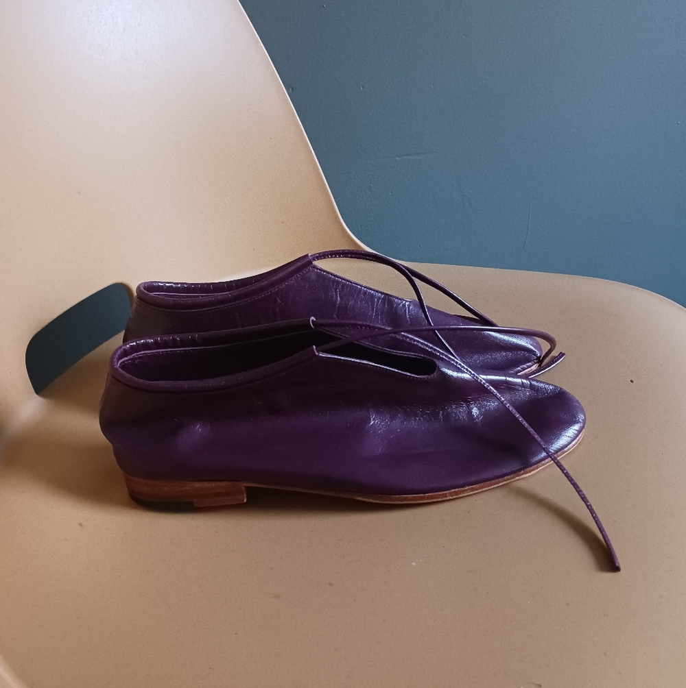 Women's Purple Leather Lace-Up Flats - Classic Low Heel